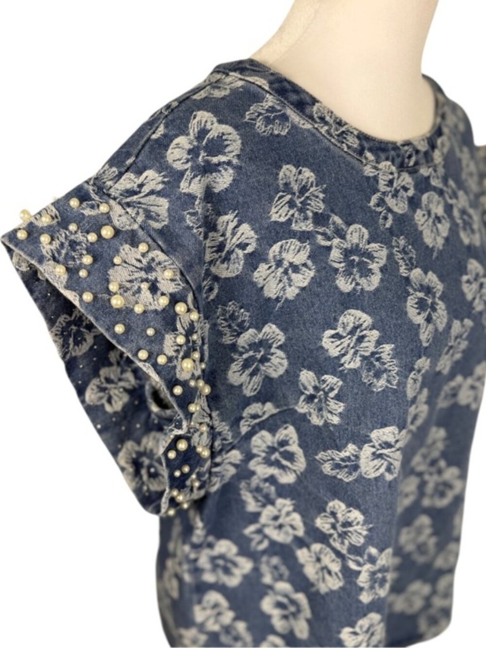 BiBi Floral Denim Chambray Top Pearl Beaded Ruffle Sleeve Boho Western Size S - Picture 3 of 12